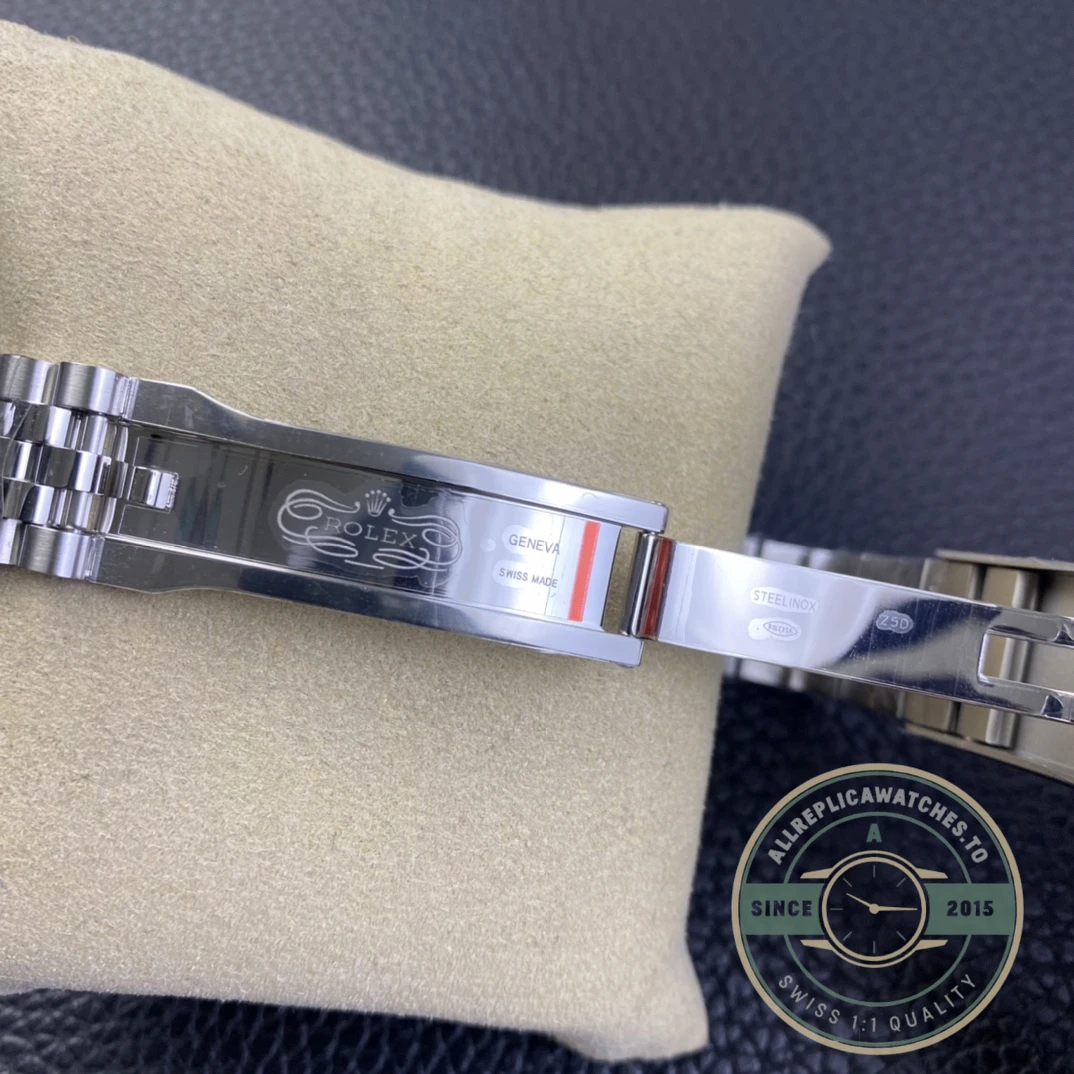 Replica Rolex Datejust Silver Dial 41mm Jubilee 126334 - High-Grade Replica Watch