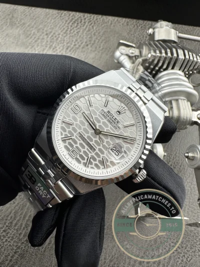 Replica Rolex Land-Dweller 40mm Silver Dial 127334 - Top-Tier Swiss Replica Watch