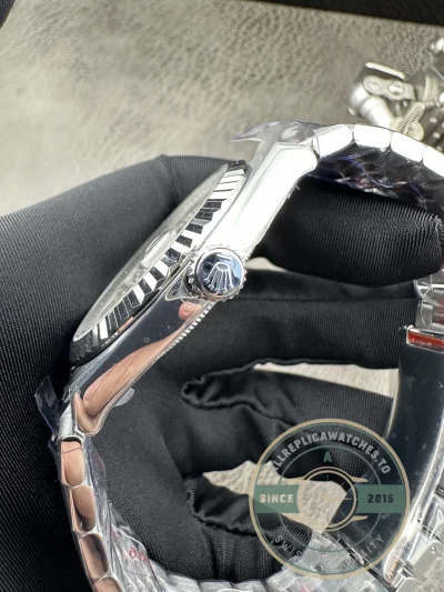 Replica Rolex Land-Dweller 40mm Silver Dial 127334 - Budget Luxury Replica Watch