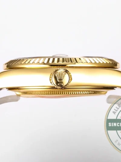Replica Rolex Sky-Dweller 18K Yellow Gold 336238 Black Dial - Best Quality Replica Watch
