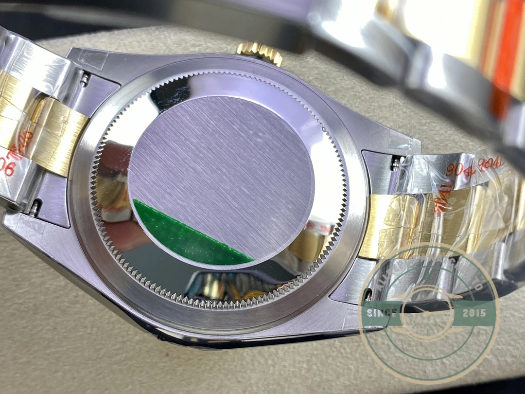 Replica Rolex Sky-Dweller 326933 Bicolor Gold Dial 326933 Oyster - Luxury Replica Watch