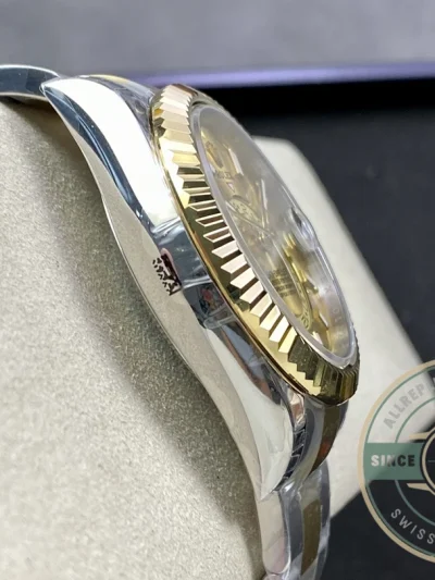 Replica Rolex Sky-Dweller 326933 Bicolor Gold Dial 326933 Oyster - Affordable Super Clone Watch