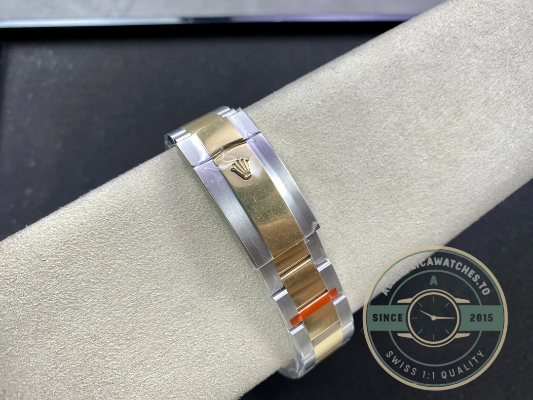 Replica Rolex Sky-Dweller 326933 Bicolor Gold Dial 326933 Oyster - Affordable Super Clone Watch