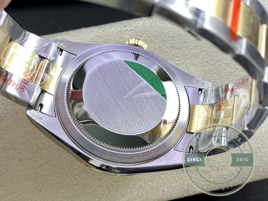 Replica Rolex Sky-Dweller Yellow Gold 326933 42mm Dial - Top-Tier Swiss Replica Watch