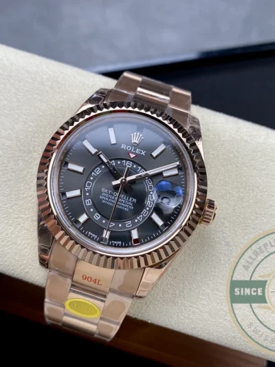 Replica Sky-Dweller 42 mm Everose gold 326935 Black Dial 42mm - Budget Luxury Replica Watch