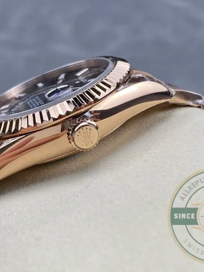 Replica Sky-Dweller 42 mm Everose gold 326935 Black Dial 42mm - Affordable Luxury Replica Timepiece