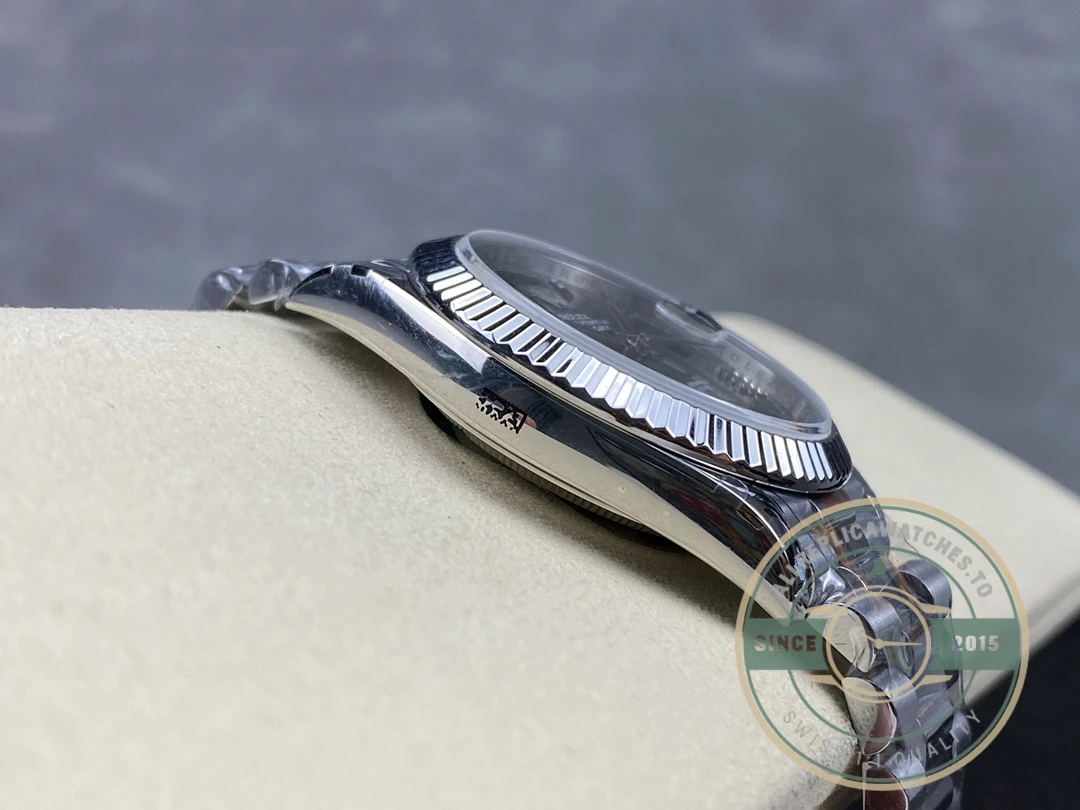 Rolex Day-Date 40mm Olive Green Roman Dial 228239 - Best Quality Replica Watch