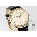 Small seconds subdial at 6 o'clock and the AUTOMATIQUE dial signature, Q1372510 detail