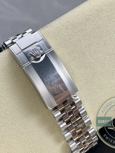 Superclone Rolex GMT-Master II Bruce Wayne 126710GRNR Jubilee - Affordable Luxury Replica Timepiece