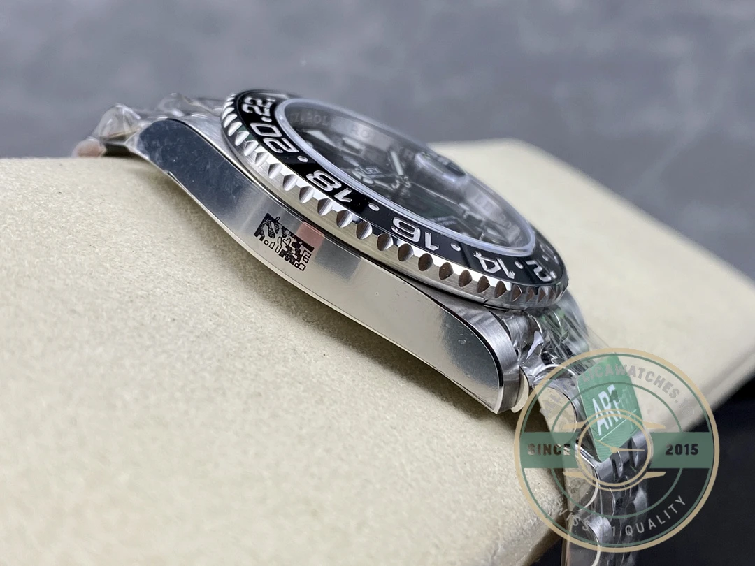 Superclone Rolex GMT-Master II Bruce Wayne 126710GRNR Jubilee - Luxury Replica Watch