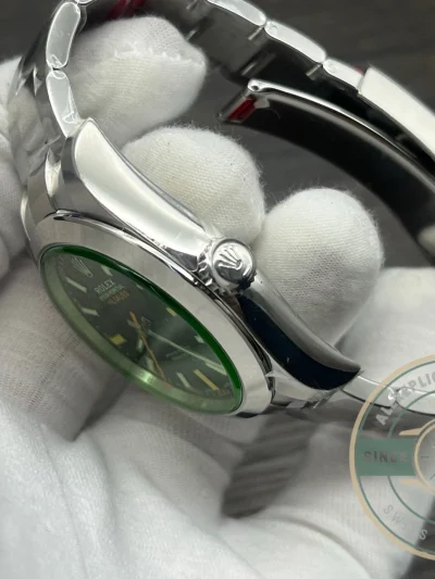 Superclone Rolex Milgauss 116400GV Black Dial Green Sapphire 40mm - Budget Luxury Replica Watch