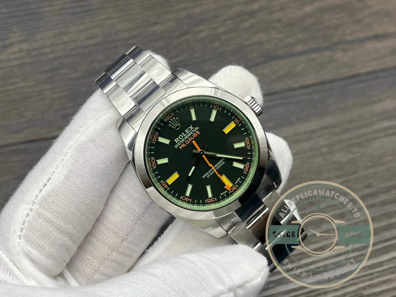 Superclone Rolex Milgauss 116400GV Black Dial Green Sapphire 40mm - Luxury Replica Watch