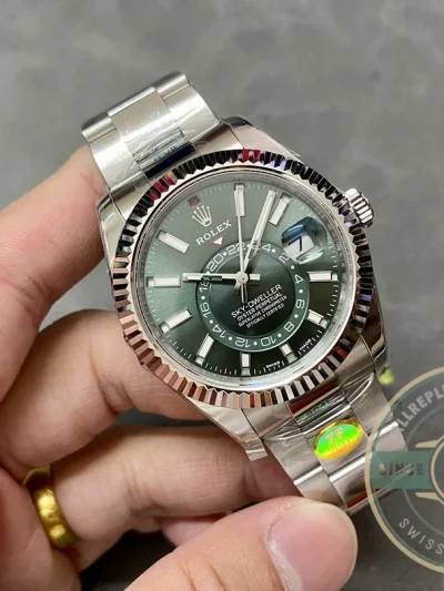 Superclone Rolex Sky-Dweller 326238 42mm Mint Dial Oyster - 1:1 Swiss Replica Watch