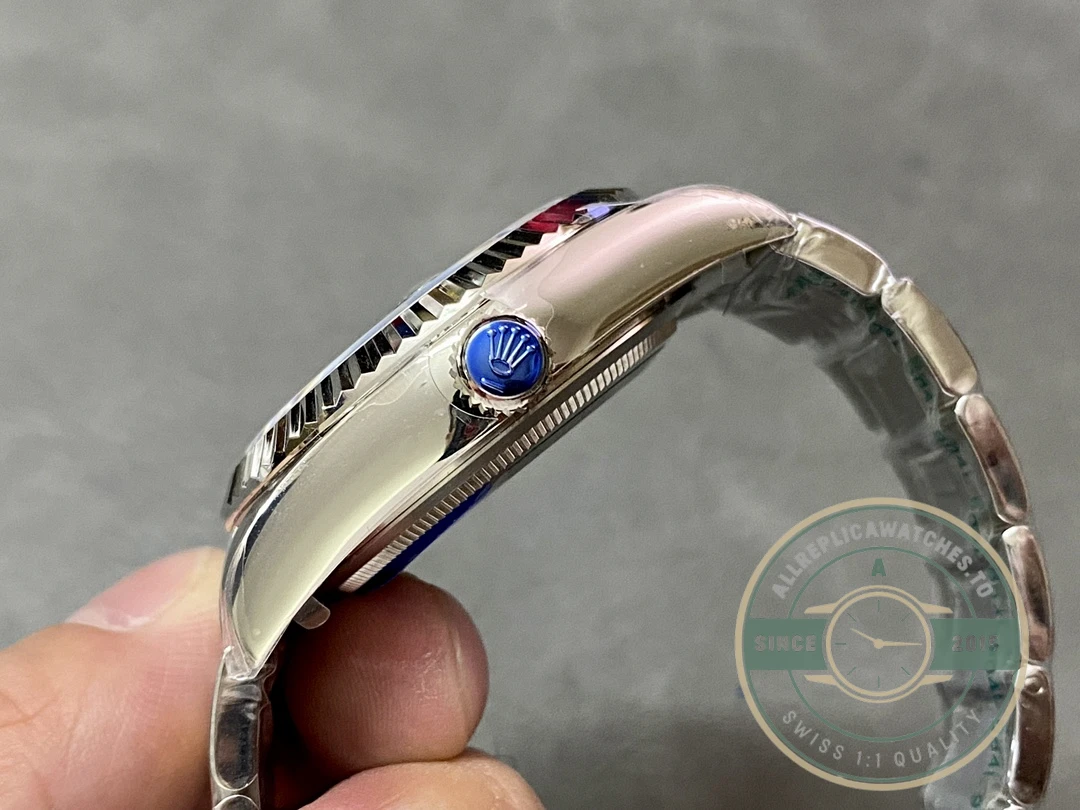 Superclone Rolex Sky-Dweller 326238 42mm Mint Dial Oyster - Affordable Luxury Replica Timepiece