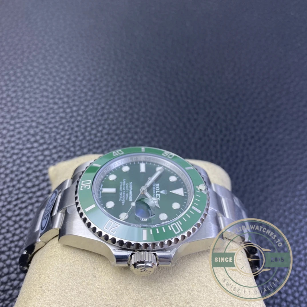 Superclone Rolex Submariner Hulk 40mm Green Dial 116610LV - Affordable Super Clone Watch