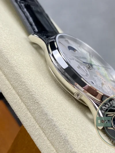 Swiss Clone Jaeger-LeCoultre Master Ultra Thin White Gold 1303520 - Best Quality Replica Watch