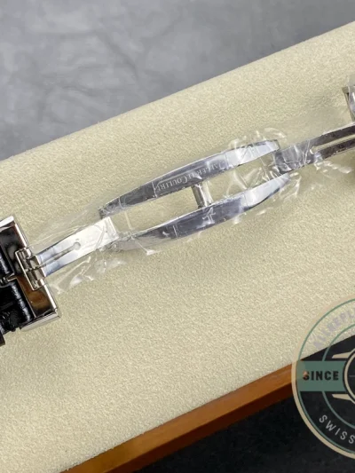 Swiss Clone Jaeger-LeCoultre Master Ultra Thin White Gold 1303520 - Swiss Movement Replica Watch
