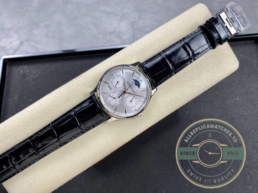 Swiss Clone Jaeger-LeCoultre Master Ultra Thin White Gold 1303520 - Affordable Super Clone Watch