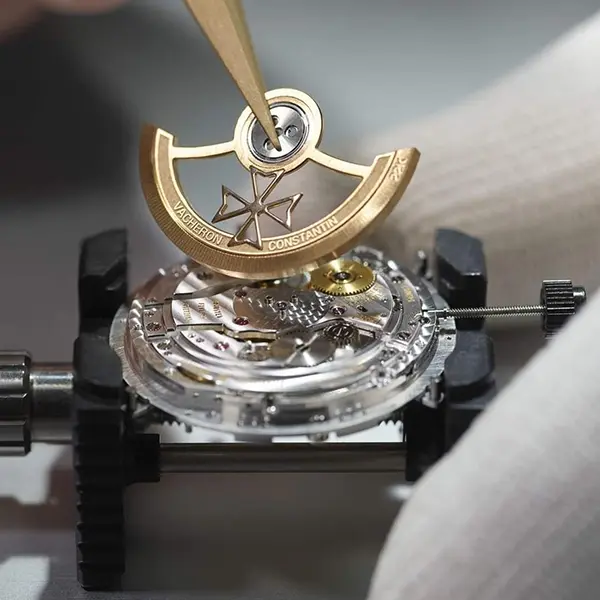 Omega Seamaster clone movement with co-axial style architecture