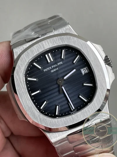 Replica Nautilus 5711-1A 40 mm Stainless Steel Black Dial