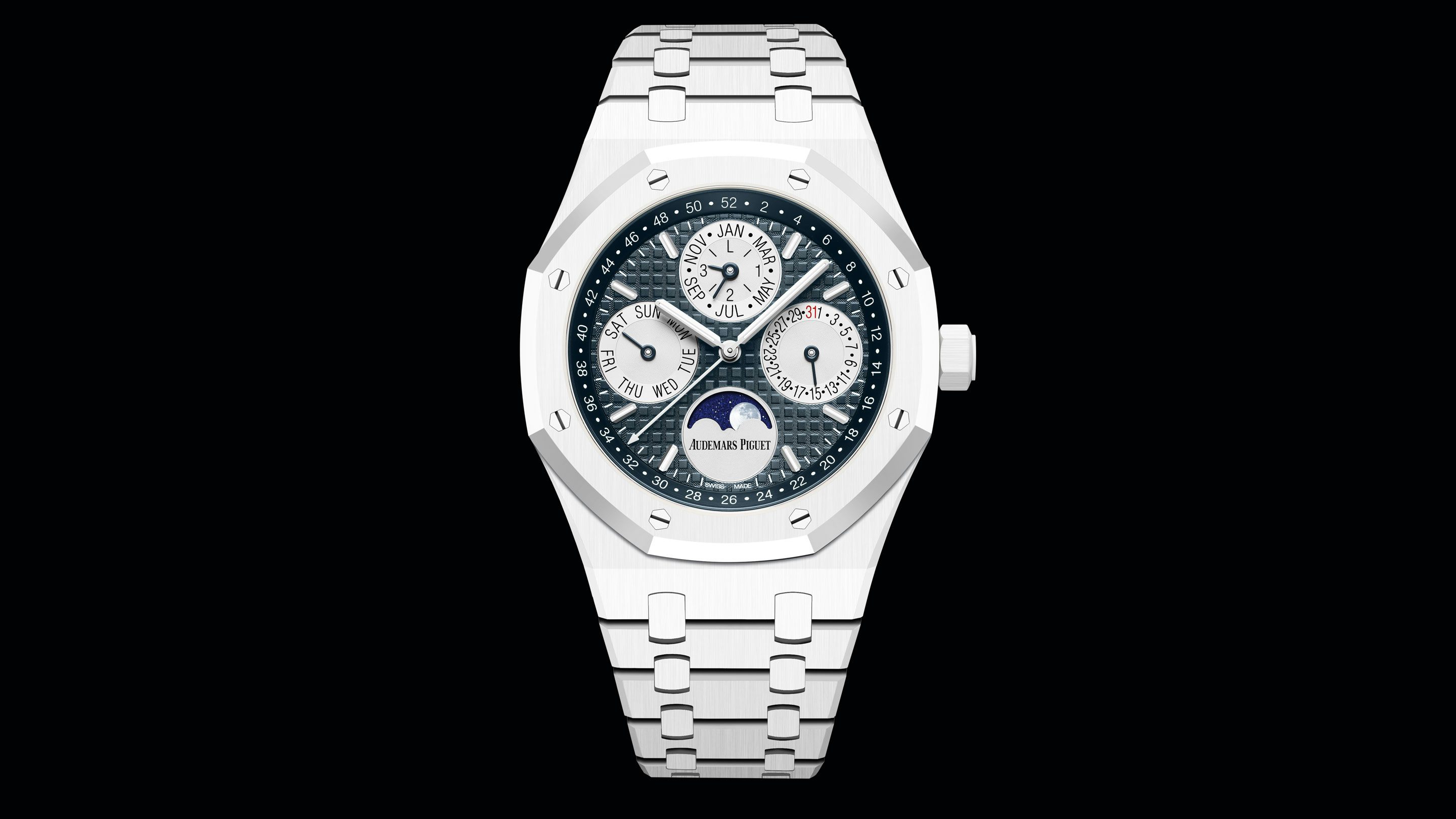 AP Royal Oak Perpetual Calendar 26574 white dial detail