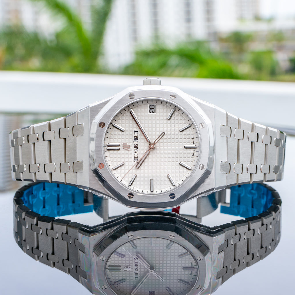 APS Factory AP Royal Oak 15500 white dial on bracelet