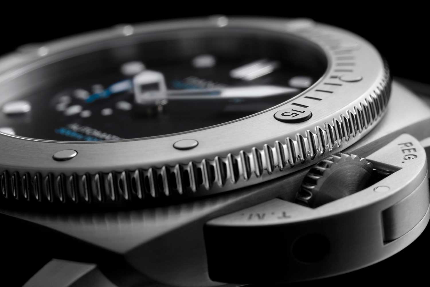 Best Panerai super clone Submersible with ceramic bezel detail