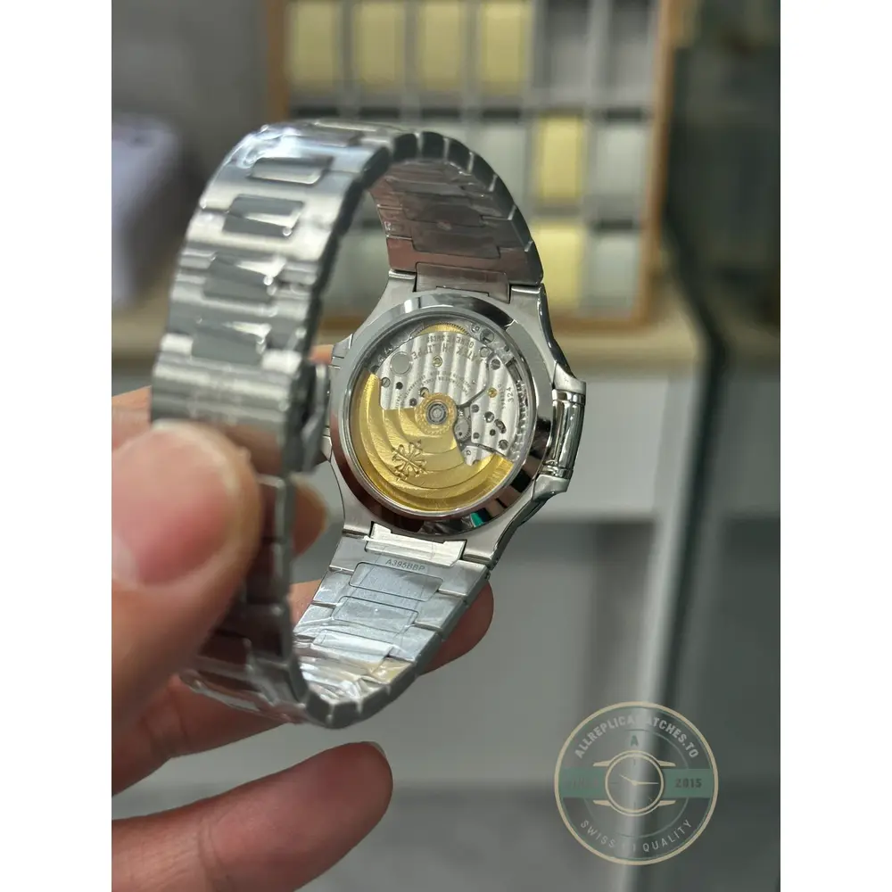 Nautilus 7118/1200A-001 Patek Philippe “Ladies Automatic”. 35.2 mm, Steel, Blue Dial