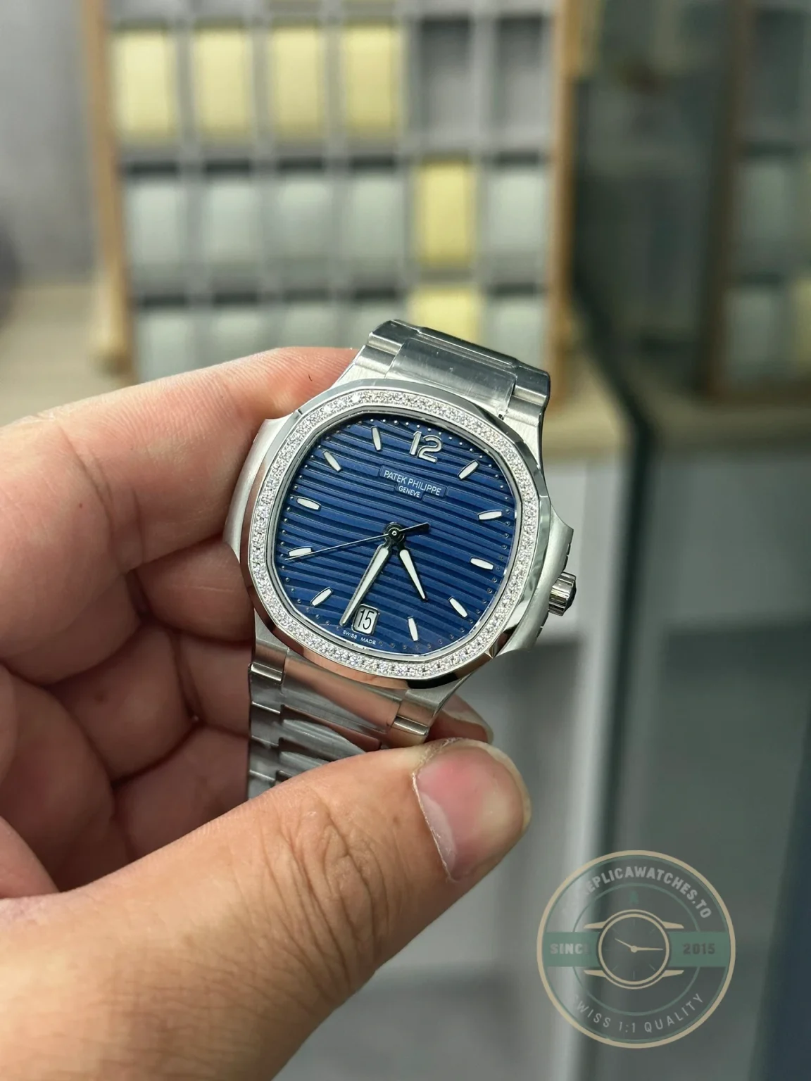 Nautilus 7118/1200A-001 Patek Philippe “Ladies Automatic”. 35.2 mm, Steel, Blue Dial