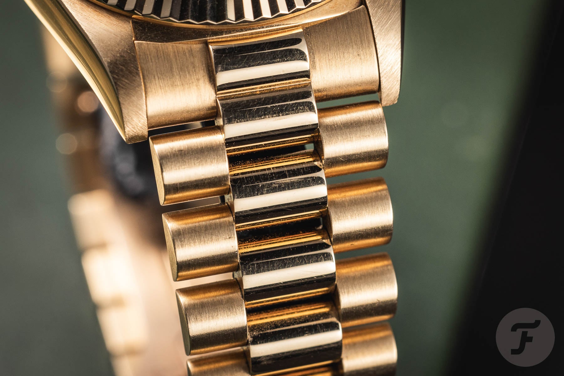Rolex Day-Date President bracelet gold links detail