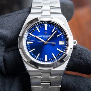 Vacheron Constantin Overseas replica with blue dial on steel bracelet