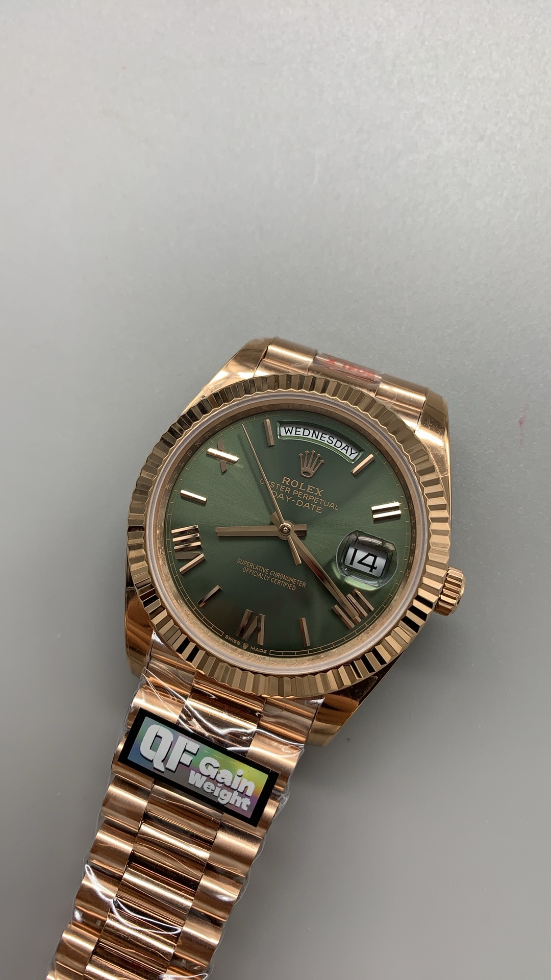Rolex 228235-0025 Day-Date 40 Everose Olive Roman - Image 18