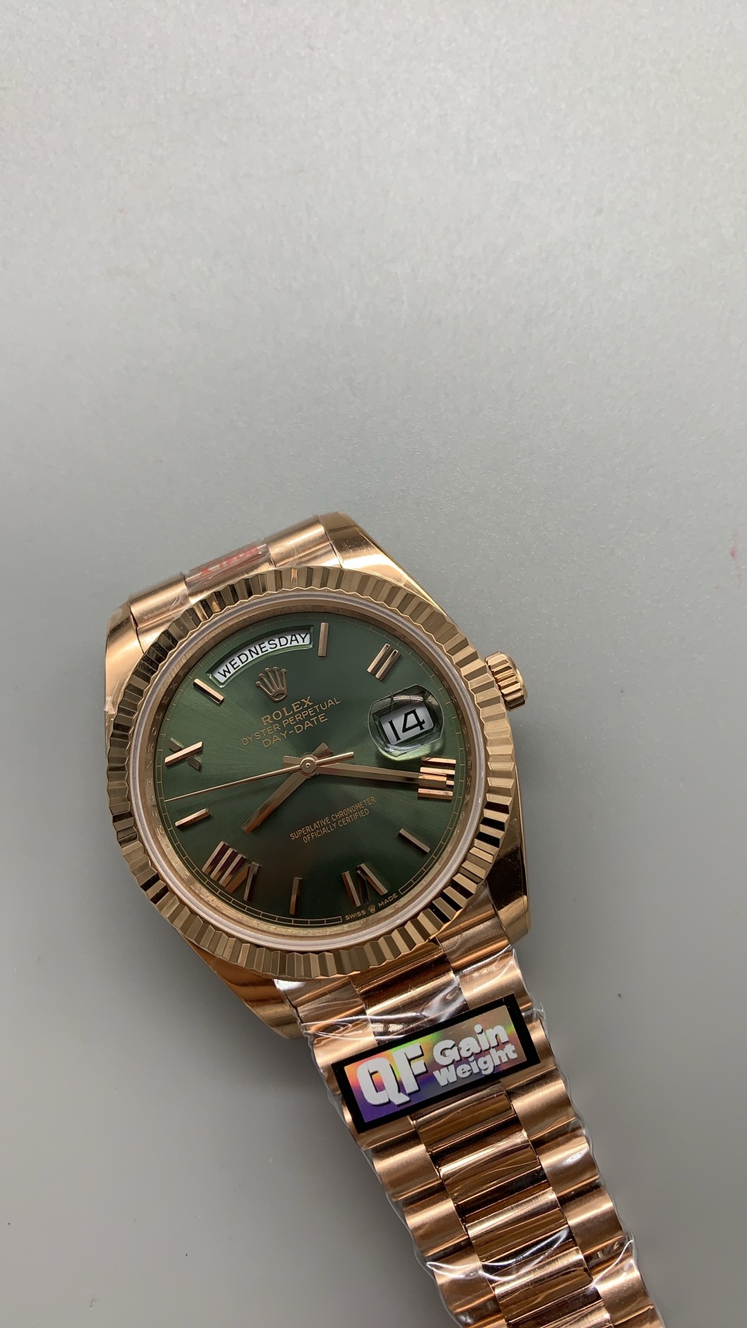 Rolex 228235-0025 Day-Date 40 Everose Olive Roman - Image 19