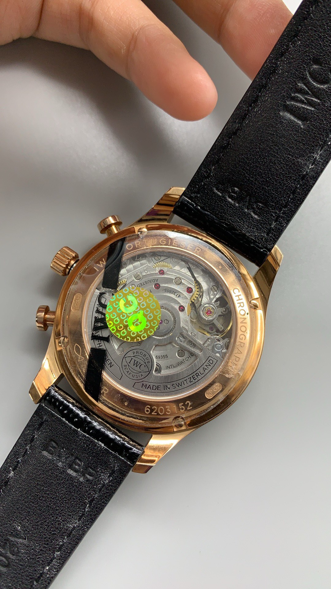 Hours, minutes, small seconds, chronograph and date on one 41mm face