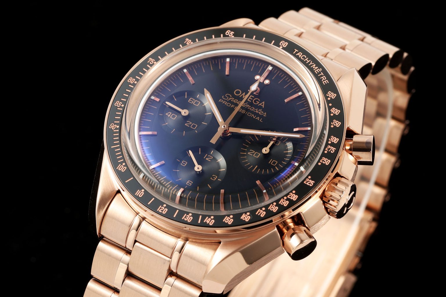 Speedmaster 50.01.001 Sedna Gold replica details