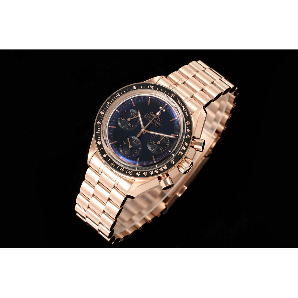 Speedmaster 50.01.001 Sedna Gold replica details