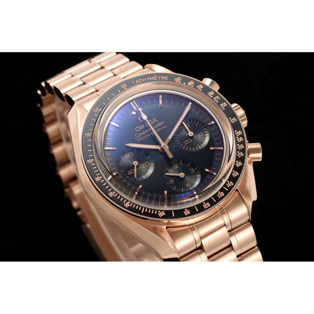 Speedmaster 50.01.001 Sedna Gold replica details