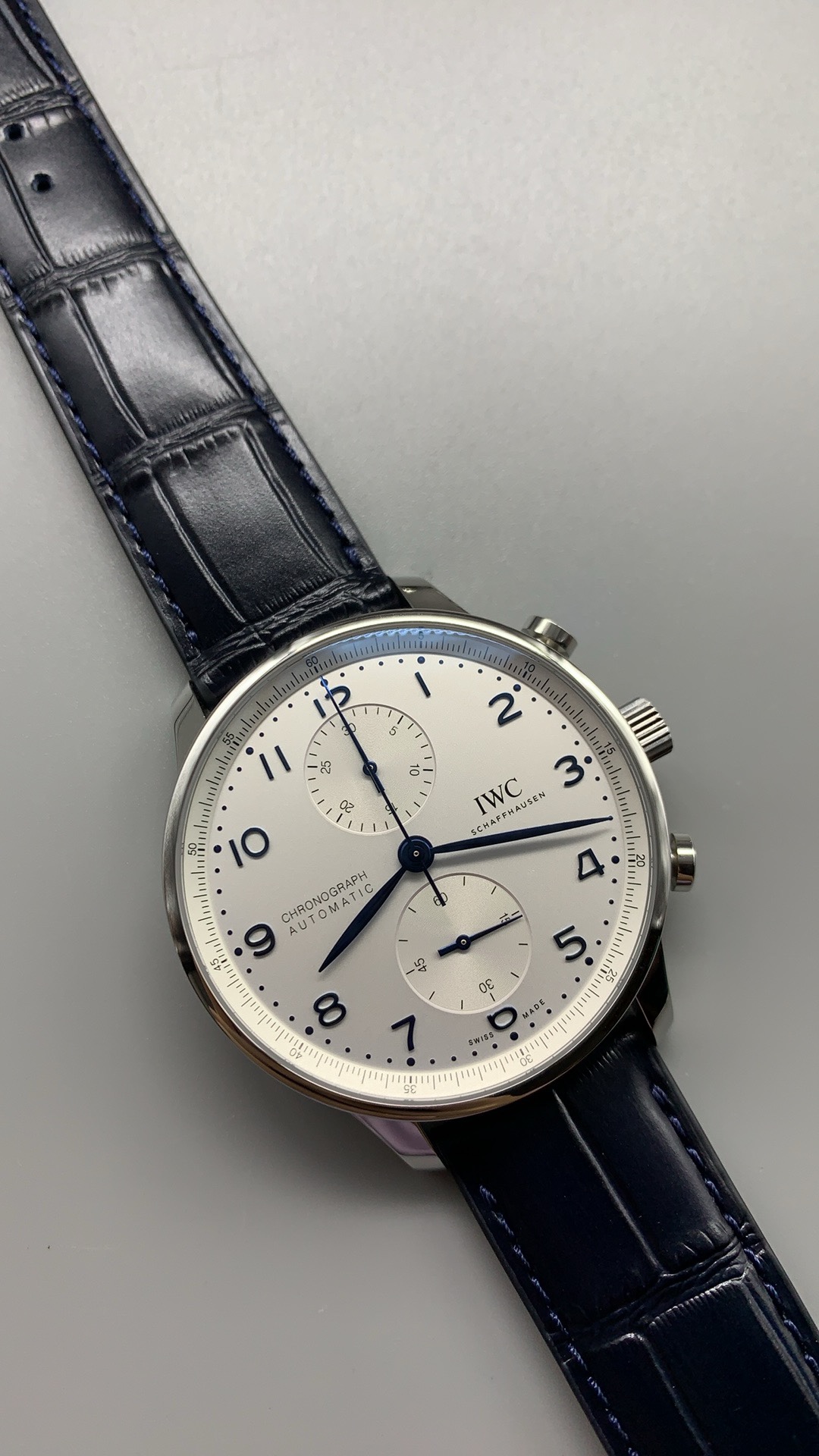 A polished 316L stainless steel case measuring 41mm across the bezel