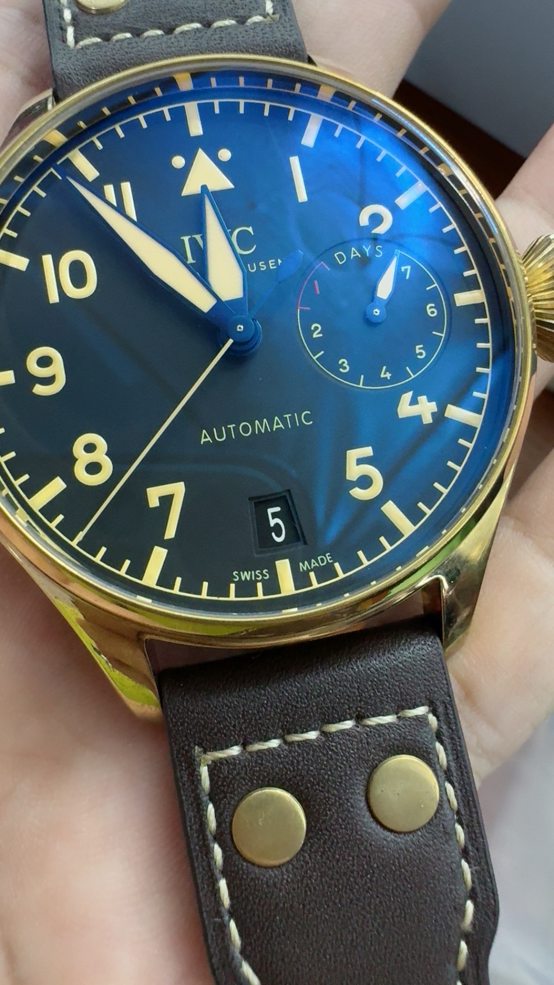 Super clone IWC Big Pilot's Watch Heritage Bronze Ref. IW501005 - Image 10