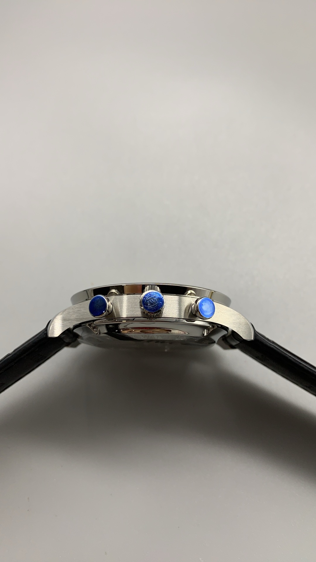 White registers read clearly through a coated and domed sapphire crystal