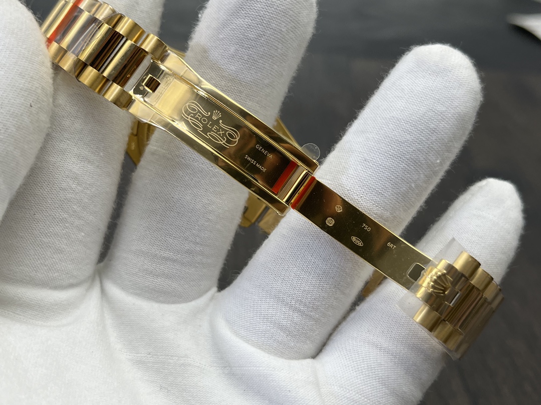 Super Clone Day-Date 36 mm Mother of Pearl Yellow Gold 128348RBR - Image 3
