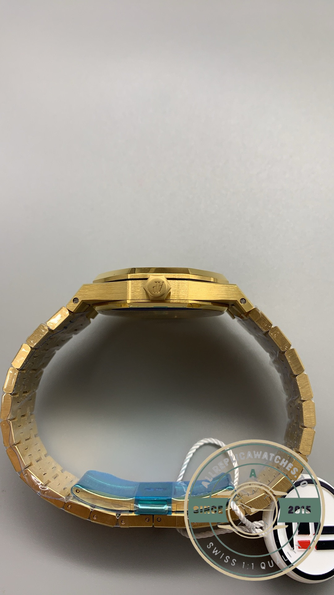 1 to 1 Audemars Piguet Royal Oak Selfwinding 37mm Yellow Gold White Dial Ref.15450BA.OO.1256BA.01 - Image 5