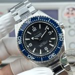 42mm case on this Omega Seamaster Planet Ocean 600M super clone, blue bezel above it