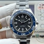 600-metre rating under the blue bezel of this Omega Planet Ocean superclone