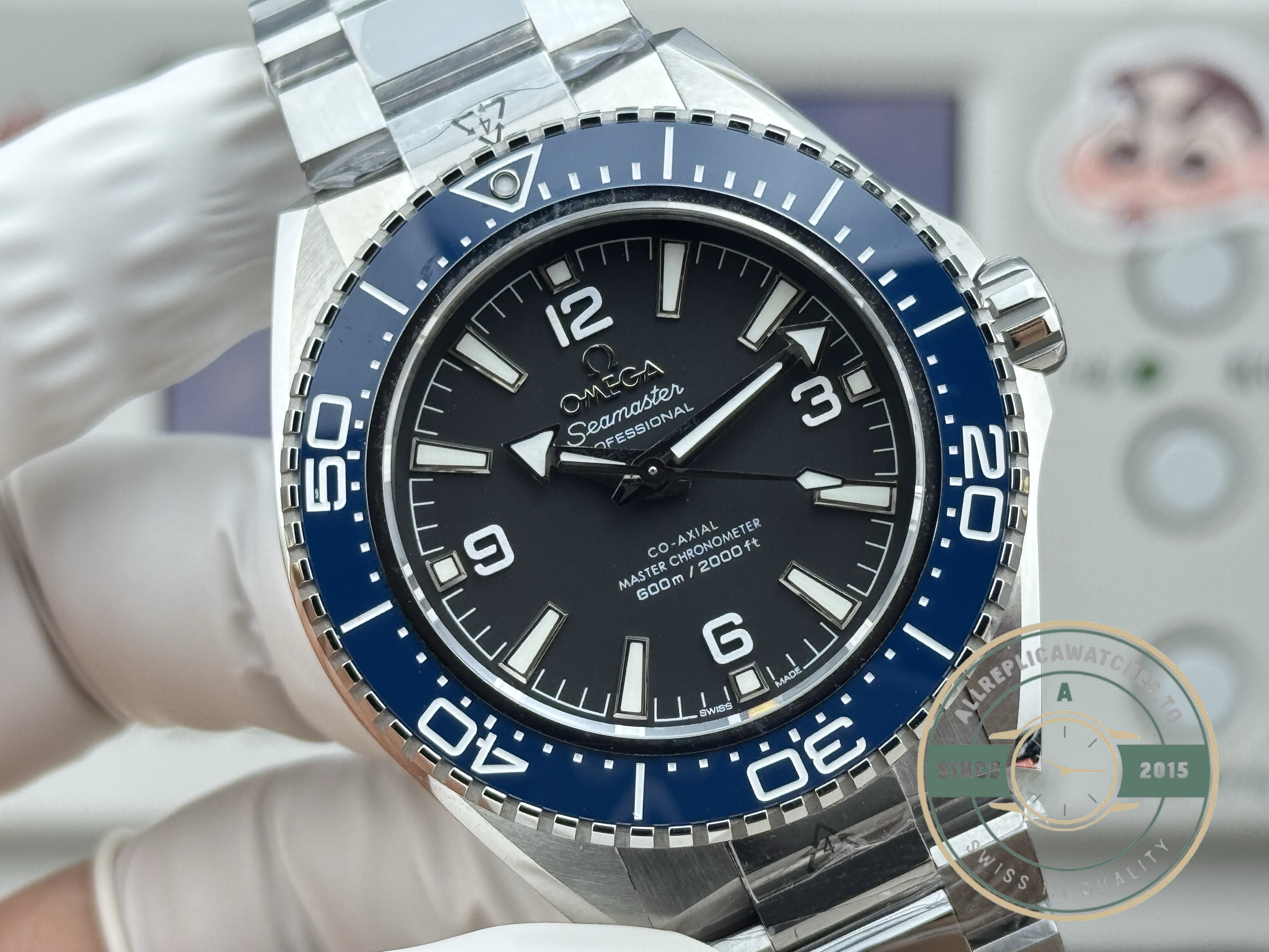 Cal. 8900 underpins the VS8900 in this Omega Planet Ocean 600M super clone