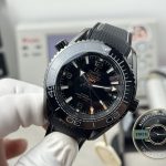 Zirconia ceramic running from the lugs to the caseback, clone Omega Planet Ocean Deep Black