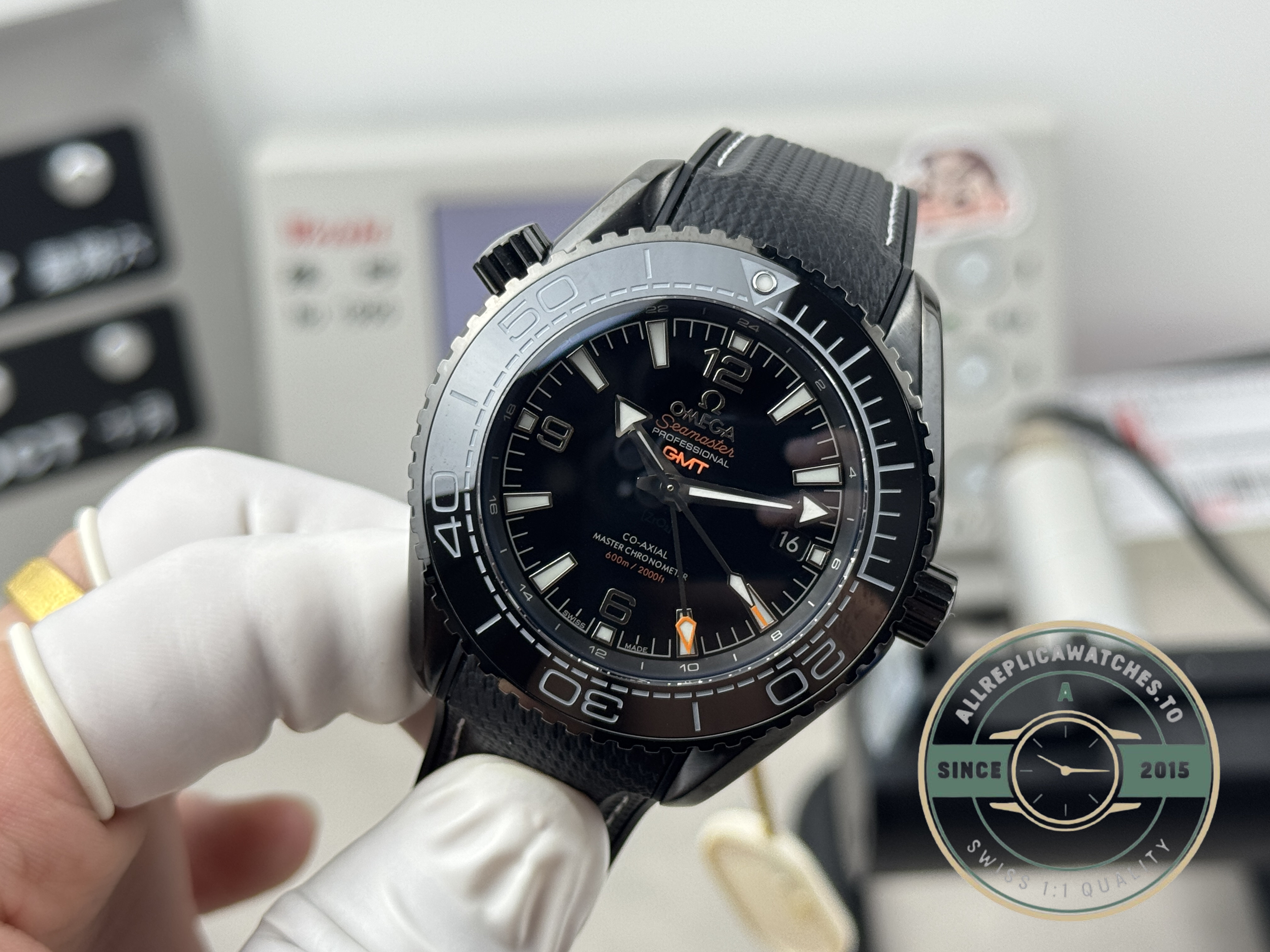 Zirconia ceramic running from the lugs to the caseback, clone Omega Planet Ocean Deep Black