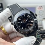 Black ceramic bezel ring matching the case material exactly, super clone Omega Planet Ocean