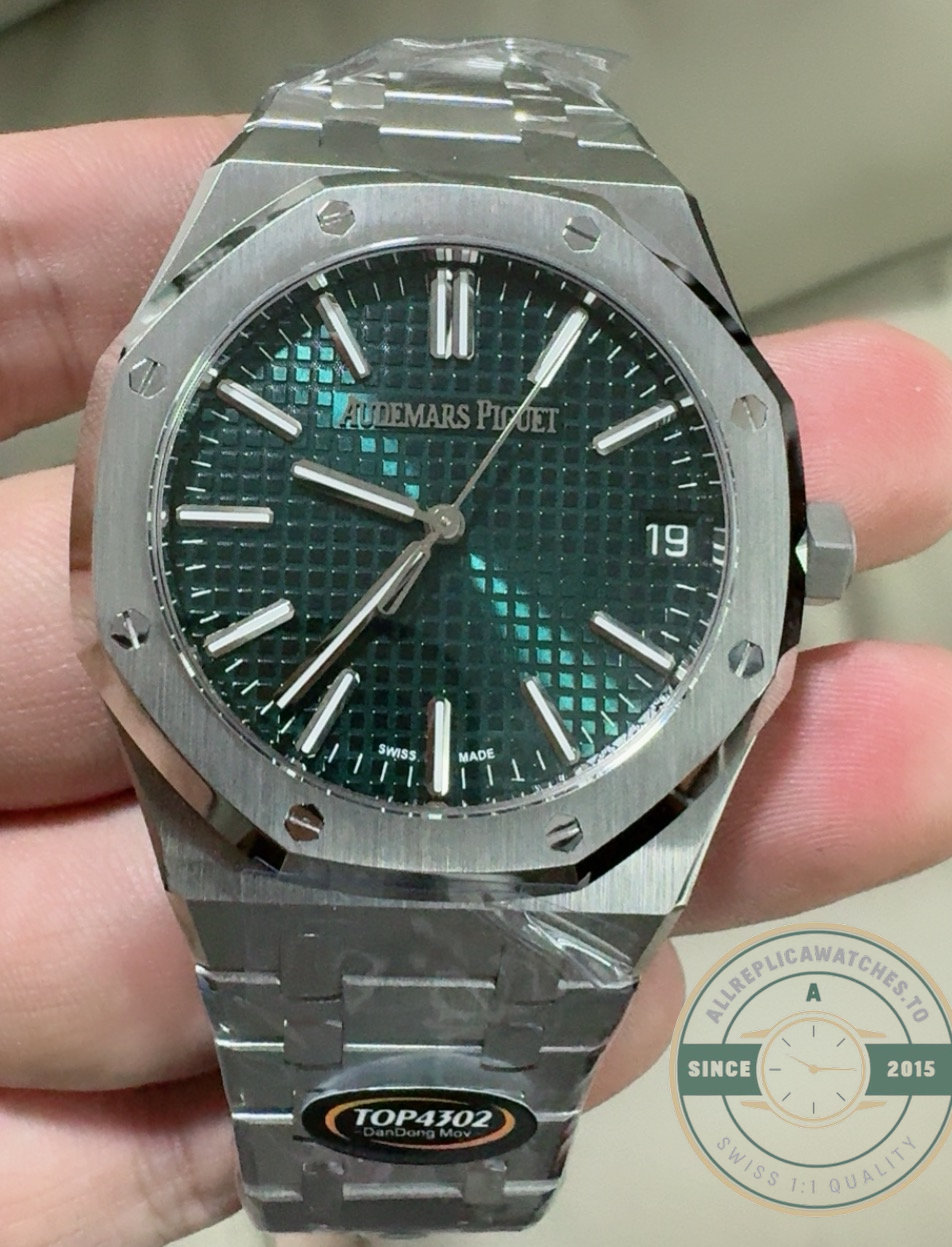 Super Clone Audemars Piguet Royal Oak Green Dial 15510ST.OO.1320ST.09 41mm - Image 2