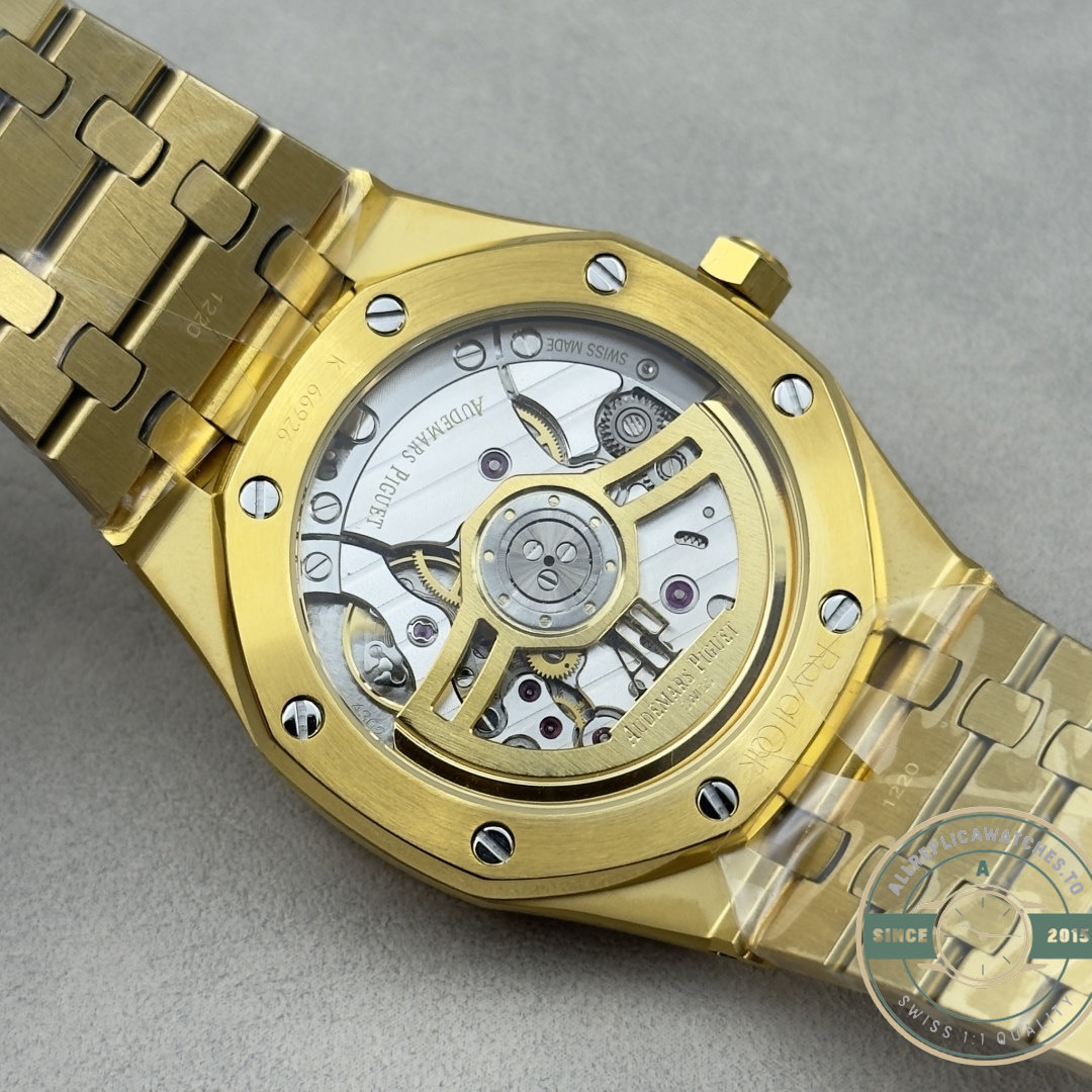 Replica Audemars Piguet Royal Oak 41mm Yellow Gold Green Dial Ref.15513BA.OO.1320BA.01 - Image 9